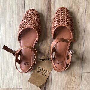 Frye and Co Maxie Mocha sandals size 7.5